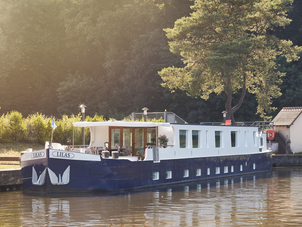 Lilas, A Belmond Boat – Burgundy